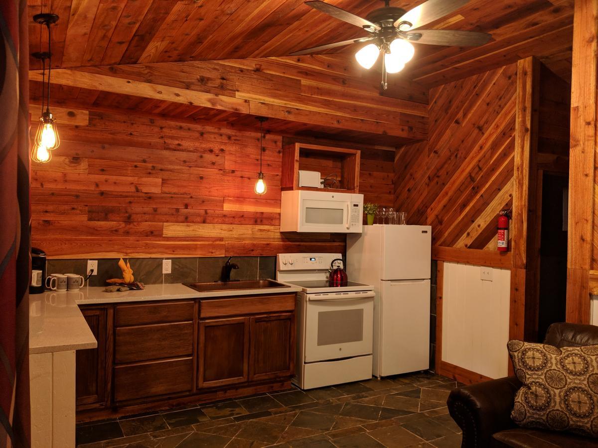 Emerald Forest Cabins ตรินิแดด ภายนอก รูปภาพ